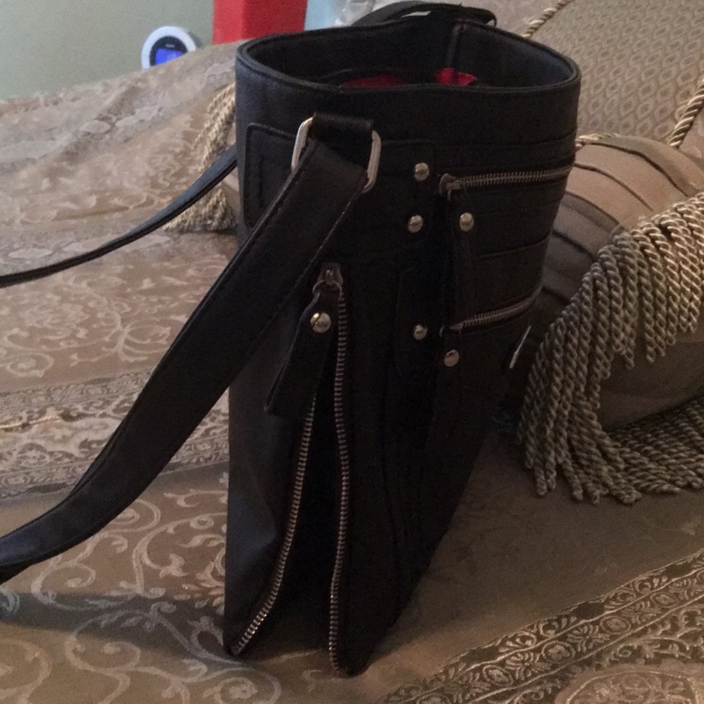 Crossbody - Picture 3 of 4